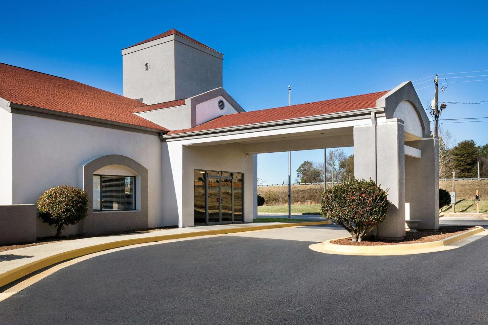 Quality Inn Lavonia Exterior photo
